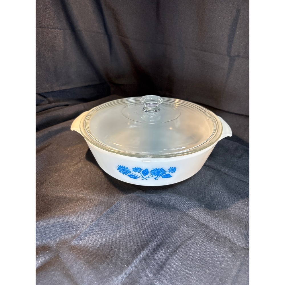 Corning Ware Blue Cornflower Casserole Dish with Glass‎ Lid Vintage Cookware